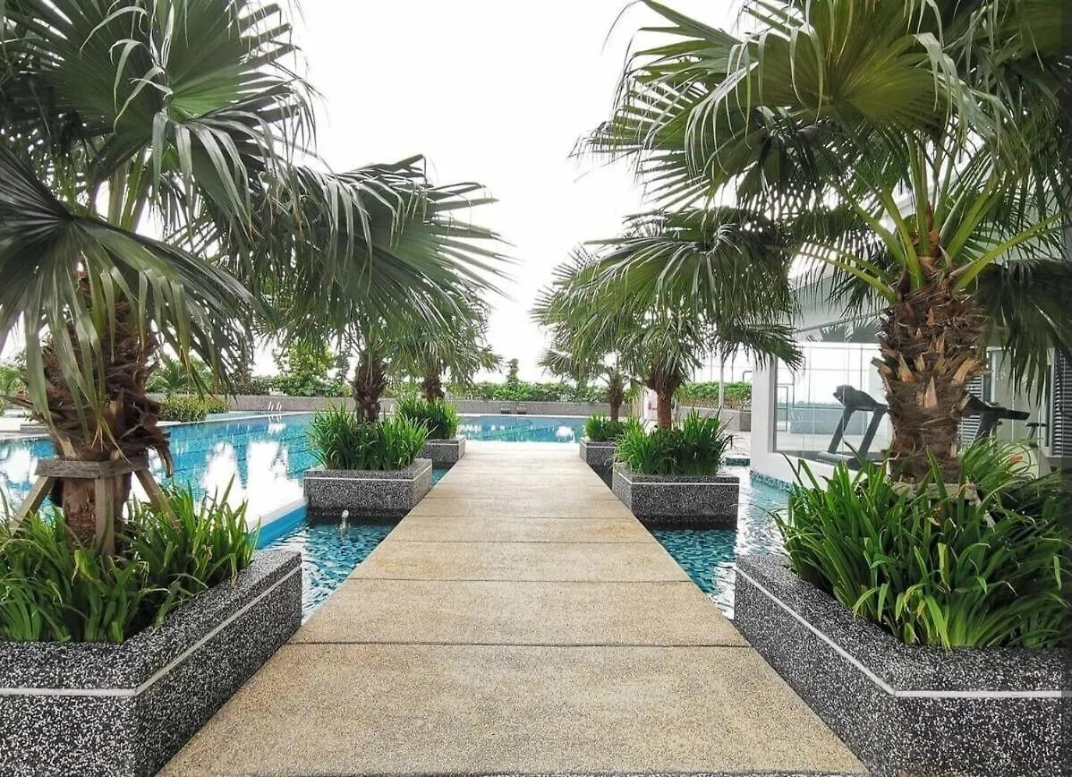 Platino Warm And Stylish 10Pax Neflix By Stay Johor Bahru