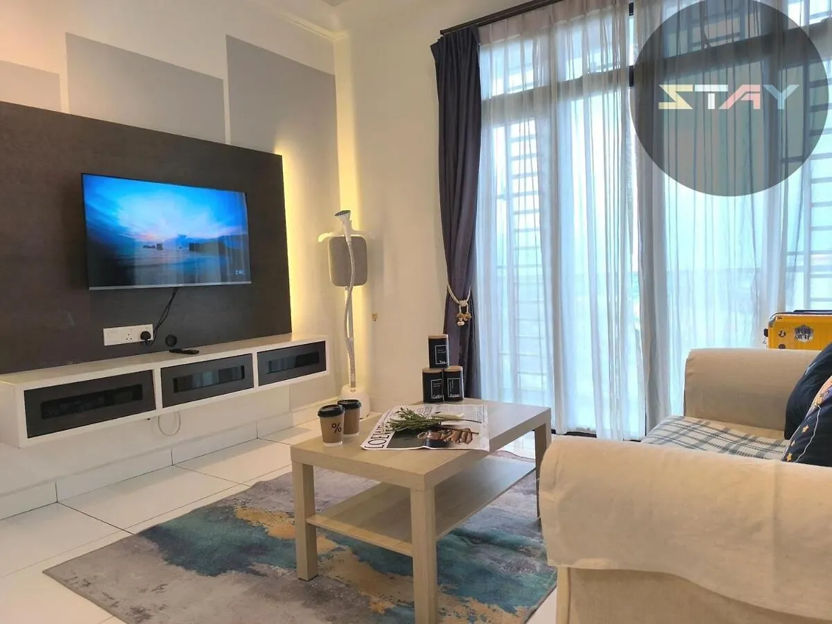 Platino Warm And Stylish 10Pax Neflix By Stay Johor Bahru 0*,  Malajzia