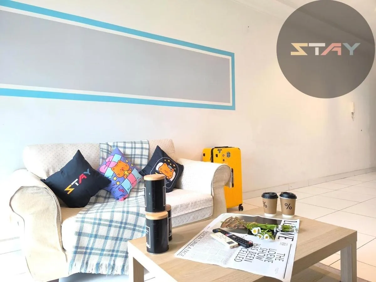 Platino Warm And Stylish 10Pax Neflix By Stay جوهر بهرو 0*,  ماليزيا